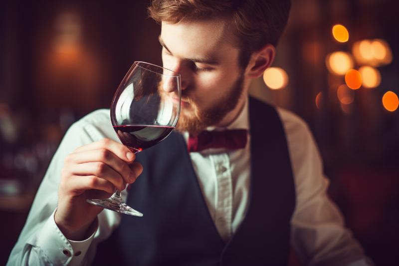 Si la dégustation du vin est tout un art, tout le monde est capable d'apprendre à décrire le goût d'un vin avec de l'entraînement